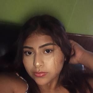 Meet your Posher, Yesica